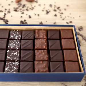 Boite de chocolats pralinés du chef Julien Dechenaud chocolatier à Paris et Vincennes