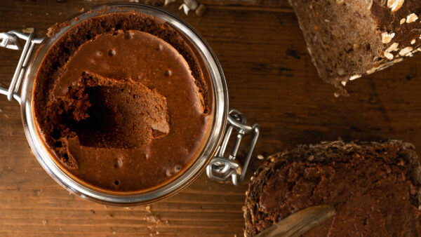 Pâte à tartiner praliné du chef Julien Dechenaud Chocolatier artisanal à Paris et Vincennes