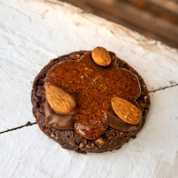 Cookie chocolat amande du chef Julien Dechenaud chocolatier artisanal à Vincennes et Paris