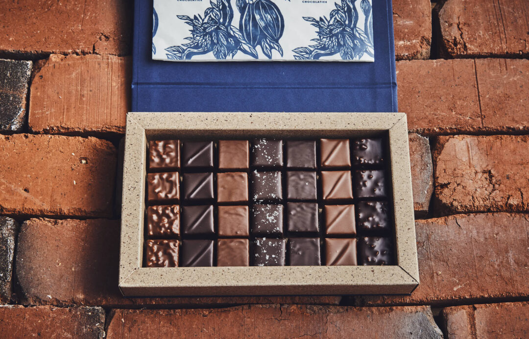 Boite de 28 chocolats pralinés du chef chocolatier Julien Dechenaud