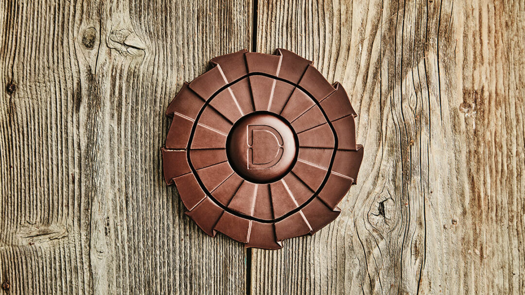 Grande cocarde noir vegan – Image 3