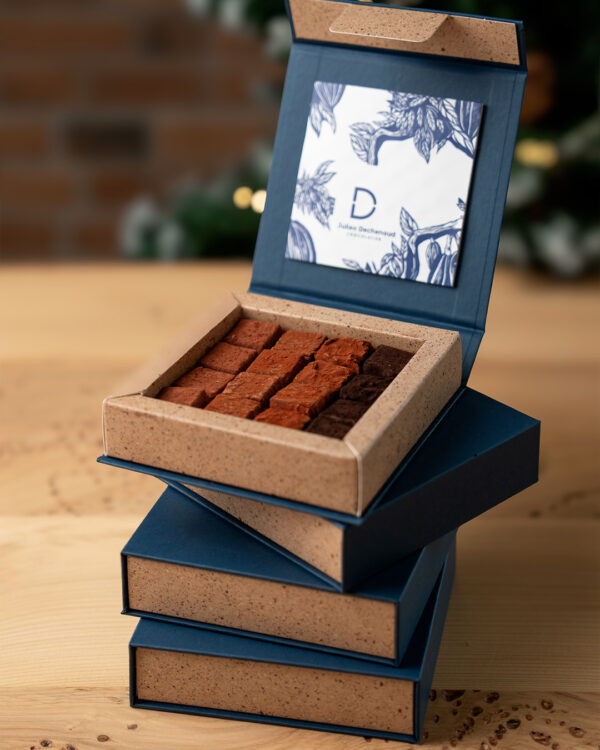 Coffret truffes 4 whiskys pour noel 2025 par Julien Dechenaud chocolatier.