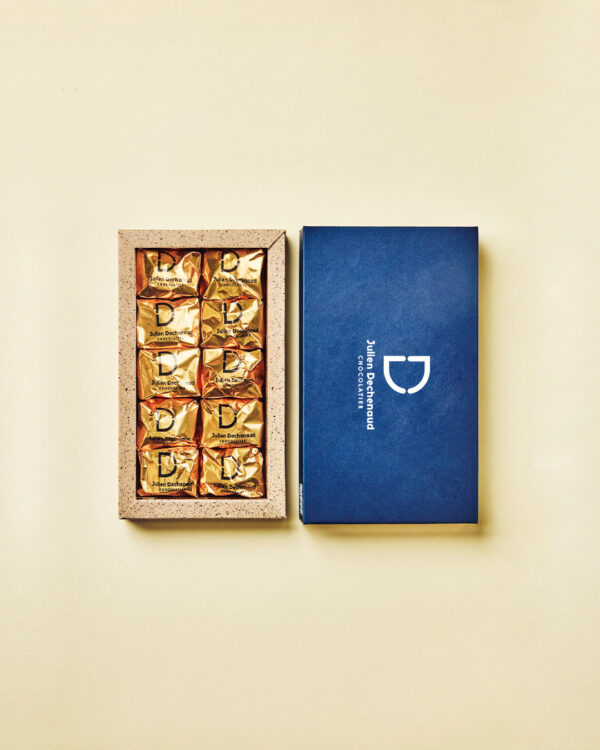 Boite de marrons glacés 10 pièces par Julien Dechenaud.