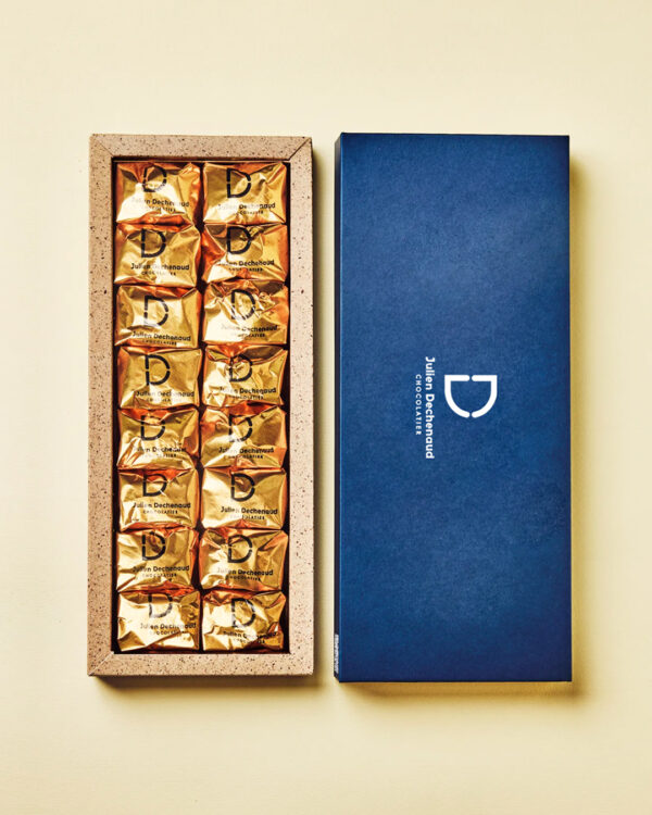 Boite de marrons glacés 16 pièces par Julien Dechenaud.