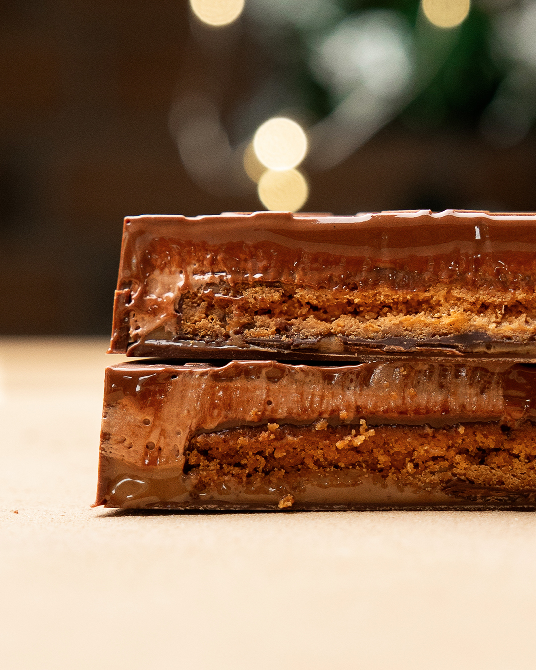 Couronne de noël un cœur de guimauve chocolat, sablé breton et gianduja noisette au chocolat au lait ou chocolat noir par Julien Dechenaud Chocolatier à Paris ou Vincennes.